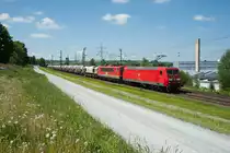 145 001-4, 155 059-9 und 077 023-5 mit dem MEG Zementzug nach Rüdersdorf bei Hof, 26.05.2017