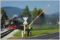 SKGLB 22 bespannte am 19.7.2018 einen Sonderzug von Mauterndorf in der Ferienregion Lungau, nach Murau und wieder retour. Die Aufnahme zeigt den Zug bei der Retourfahrt in Maria Pfarr.