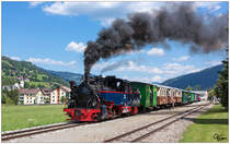 Die 1939 bei Borsig in Berlin gebaute Heeresfeldbahnlokomotive HF 210E, SKGLB 22  Aquarius C  fährt mit einem Sonderzug auf der Murtal bzw. Taurachbahn von Murau nach Mauterndorf. St.Lorenzen Kreischberg 19.07.2018