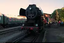 10. Museumsnacht Halle (Saale) und Leipzig: Besuch von 4 Eisenbahnmuseen am 5. Mai 2018 von 18:00 bis 0:00 Uhr.
52 8154-8 des Verein Eisenbahnmuseum Bayerischer Bahnhof zu Leipzig e.V. steht für Besichtigungen und Erläuterungen des Führerstands im Eisenbahnmuseum Leipzig-Plagwitz. [5.5.2018 | 19:45 Uhr]