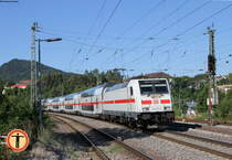 146 572-3 mit dem IC 2288/RE 52288 (Singen(Htw)-Stuttgart Hbf) in Engen 12.7.18