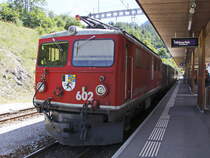 Ge 4/4 I 602  Bernina  vertritt am 29. Juni 2018 das Krokodil vor dem Nostalgiezug, das laut Auskunft defekt gewesen sein soll. Gesehen in Filisur.