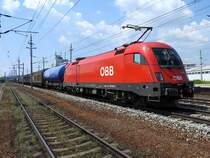 1116 164-5 mit gemischtem Güterzug durch Schwanenstadt in Richtung Linz; 180718