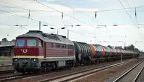 LEG 132 004-3 (92 80 0232 204-0 D-LEG) mit Kesselwagenzug (leer) Richtung Stendell am 19.07.18 Bf. Flughafen Berlin-Schönefeld.