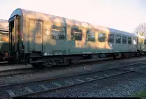 10. Museumsnacht Halle (Saale) und Leipzig: Besuch von 4 Eisenbahnmuseen am 5. Mai 2018 von 18:00 bis 0:00 Uhr.
Blick auf einen Nahverkehrswagen  Bghw  (55 80 28-14 256-7 D-EMBB | ex DR 50 50 28-14 256-8) des Verein Eisenbahnmuseum Bayerischer Bahnhof zu Leipzig e.V., der im Eisenbahnmuseum Leipzig-Plagwitz steht. [5.5.2018 | 19:55 Uhr]