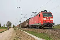 Am Nachmittag des 05.04.2017 bespannte die 185 090-8  Bombadier Werk Kassel  einen gemischten Güterzug (Mannheim Rbf - Basel Bad Rbf), als sie nördlich von Müllheim (Baden) in Richtung Süden fuhr und nur noch wenige Kilometer bis zum Zielbahnhof vor sich hatte.