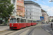 Wien Wiener Linien SL 5 (E2 4068 (SGP 1987) + c5 1468 (Bombardier-Rotax 1986)) IX, Alsergrund, Alserbachstraße / Nußdorfer Straße am 26. Juli 2018.