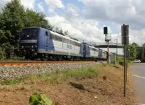 151 151-8 und 151 024-7 und 151 081-7 alle drei von RBH  kommen aus Richtung Süden mit einem Kohlenleerzug aus München-Johanneskirchen(D) nach Oberhausen-West(D) und fahren durch Bad-Honnef in Richtung Köln. 
Aufgenommen auf der Rechten Rheinstrecke in Bad-Honnef(am Rhein).
 Bei Sommerwetter am Nachmittag vom 31.7.2018. 