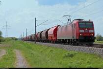 Getreidezug (?) mit 185 180-7 DB fährt in Braschwitz auf der Bahnstrecke Magdeburg–Leipzig (KBS 340) Richtung Köthen.
Aufgenommen im Gegenlicht (leicht verbesserte, hoffentlich nicht verschlimmbesserte Version).
[10.5.2018 | 14:26 Uhr]