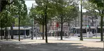 Urbanität und die Straßenbahn ist ein Teil davon -

Zwei Trams vom Typ Flexity Outlook begegnen sich in Koekelberg (Brüssel). 

23.06.2016 (M)