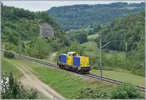 Seit 160 Jahren fahren Züge über den Hauenstein und obwohl die Strecke durch den Hauenstein Basistunnel bereists 1916 zur Nebenbahn degradiert wurde, gibt es wohl nicht viele Fahrzeugtypen, die hier noch nicht gesehen wurden.

Zwischen Läufelfingen und Buckten zeigt sich die WRS (Widmer Rail Service) Am 847 906-5 (UIC 98 85 5 847 906-5 CH-WRSCH) freundlich zum Grusse hupend auf der Fahrt Richtung Sissach.

7. August 2018
