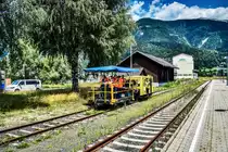 Ein schon etwas besonderer Moment, der erste Zug aus Hermagor kommend, erreicht nach ca. eineinhalb Jahren Stillstand, den Bahnhof Kötschach-Mauthen.

X 626.109 erreicht als Mess 9901 (Hermagor - Kötschach-Mauthen), den Endbahnhof.
Aufgenommen am 18.7.2018.

Mehr zu unserer ersten Fahrt gibts hier zum nachlesen ;-)
<a href= http://www.gailtal-journal.at/kultur/das-postkastl-auf-schiene/72116/  rel= nofollow >www.gailtal-journal.at/kultur/das-postkastl-auf-schiene/7...</a>

<a href= http://www.gailtalbahn.at/  rel= nofollow >www.gailtalbahn.at/</a>
<a href= https://www.facebook.com/vereingailtalbahn/  rel= nofollow >www.facebook.com/vereingailtalbahn/</a>