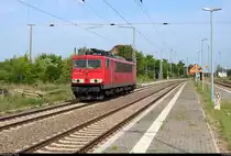 155 211-6 der Railpool GmbH als Tfzf durchfährt den Bahnhof Angersdorf auf der Bahnstrecke Halle–Hann. Münden (KBS 590) Richtung Teutschenthal.
[17.5.2018 | 16:05 Uhr]