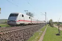 Am 07.04.2017 fuhr 401 068-2/401 004-7  Fulda  als ICE 274 (Basel SBB - Berlin Ostbahnhof) an Hügleheim vorbei und fuhr in Richtung Freiburg (Breisgau).