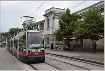 Siemens ULF 629 beim S-Bahnhof Gumpendorferstrasse. (14.06.2018)
0