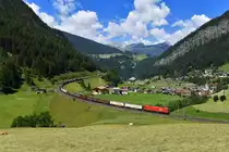 1116 137 mit einem Schrottzug am 30.06.2018 bei St. Jodok am Brenner. 