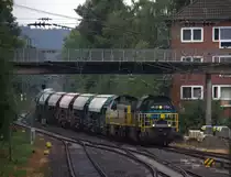 7784,7866 beide von Lineas kommen als Umleiter mit einem schweren Kalkzug aus Hermalle-Huy(B) nach Oberhausen-West(D) und kommen aus Richtung Montzen(B), Welkenraedt(B),Lontzen(B),Astenet(B),Hergenrath(B),Aachen-Süd(D) und kammen die Ronheider-Rampe herunter nach Aachen-Hbf und fuhren duch Aachen-Hbf in Richtung Aachen-Rothe-Erde, Aachen-Eilendorf,Stolberg-Hbf(Rheinland)Eschweiler-Hbf,Langerwehe,Düren,Merzenich,Buir,Horrem,Kerpen-Köln-Ehrenfeld,Köln-Nippes,Köln-Longerich,Köln-Chorweiler,Köln-Worringen,Dormagen-Bayerwerk,Dormagen,Nievenheim,Neuss-Allerheiligen,Norf,Neuss-Süd,Neuss-Hbf,Neuss-Gbf,Meerbusch-Osterath,Krefeld-Oppum,Krefeld-Linn,Krefeld-Uerdingen,Krefeld-Hohenbudberg-Chempark,Duisburg-Rheinhausen,Duisburg-Rheinhausen-Ost,Duisburg-Hochfeld-Süd.
Aufgenommen vom Bahnsteig 8 vom Aachen-Hbf.
Am Morgen vom 9.8.2018.