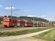 RBS Be 4/12  56 in Doppeltraktion mit Be 4/12 43 am 21.8.18 als S7 nach Bern, zwischen Stettlen und Deisswil.