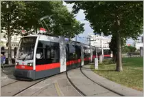 Siemens ULF 723 der Linie 60 nach Rodaun beim Wien Westbf. (14.06.2018)