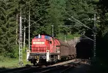 294 868-5 mit dem EK 68243 (Offenburg Gbf-Villingen(Schwarzw) bei Niederwasser 20.8.18
