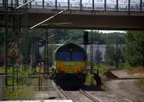 Ein Nachschuss von der Class 66 266 031-4 von Railtraxx und kommt als Lokzug aus Köln-Eifeltor nach Aachen-West und kamm aus Richtung Köln-Süd,Köln-West,Köln-Ehrenfeld,Kerpen,Horrem,Buir,Merzenich,Düren,Langerwehe,Eschweiler-Hbf und fuhr durch den Stolberger-Hbf in Richtung Eilendorf,Aachen-Rothe Erde,Aachen-Hbf,Aachen-Schanz,Aachen-West. Aufgenommen vom Bahnsteig 1 in Stolberg-Hbf. 
Bei Sommerwetter am Nachmittag vom 11.8.2018.