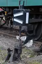 Eine Weichenhandstelleinrichtung Anfang April 2018 im Eisenbahnmuseum Lužná u Rakovníka.