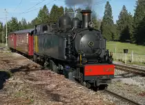 La Traction
TRAIN À VAPEUR DES FRANCHES-MONTAGNES
Chemins de fer du Jura CJ
Dampf im Jura mit der G 2/3 + 3/3 E 206 vom 26. August 2018.
Die Aufnahmen sind auf dem Streckenabschnitt Les Bois - Pré-Petitjean der CJ entstanden.
Foto: Walter Ruetsch
