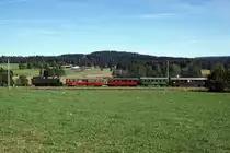 La Traction
TRAIN À VAPEUR DES FRANCHES-MONTAGNES
Chemins de fer du Jura CJ
Dampf im Jura mit der G 2/3 + 3/3 E 206 vom 26. August 2018.
Die Aufnahmen sind auf dem Streckenabschnitt Les Bois - Pré-Petitjean der CJ entstanden.
Foto: Walter Ruetsch
