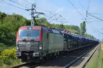 PKP CARGO S.A. mit  EU46-511  [NVR-Number: 91 51 5370 023-1 PL-PKPC] und einem PKW-Transportzug mit fabrikneuen Jeep/Chrysler Geländewagenmodellen Richtung Polen am 23.08.18 Bf. Berlin-Hohenschönhausen.