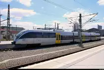 643 623 (Bombardier Talent) von Transdev Regio Ost (Mitteldeutsche Regiobahn) als verspätete RB 74042 (RB110) nach Döbeln Hbf verlässt ihren Startbahnhof Leipzig Hbf auf Gleis 14.
Aufgenommen im Gegenlicht.
[26.6.2018 | 13:12 Uhr]