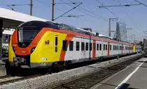 Auch mit dem wirklich gelungenen HLB-Design sehen die Köpfe der 1440er etwas merkwürdig aus. 1440 167 und (vorn) 342 auf der neuen RMV-Linie RE 59 Kelsterbach - Hanau in Frankfurt Süd am 12.9.18.