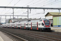 RABe 511 029 durchfährt den Bahnhof Rothrist. Die Aufnahme stammt vom 16.09.2018.