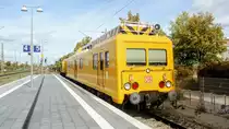 708 319 stand am 22.09.18 im Gleis 5 des Lampertheimer Bahnhof. Besonders hübsch finde ich dieses Fahrzeug nicht, die 203 315 die den Zug zog wäre mir lieber gewesen. Allerdings fuhr dieses Fahrzeug gerade weg als ich kam.