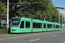 Be 6/8 Combino 319, auf der Linie 8, fährt Richtung Haltestelle Bahnhof SBB. Die Aufnahme stammt vom 28.09.2018.