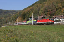 Aussergewöhnliche Bespannung am EC-158 bei Gloggnitz,durch 1144.094+1016.014 am 13.10.18