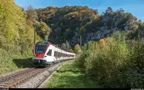 SBB FLIRT RABe 523 046 als S3 Olten - Porrentruy am 12. Oktober 2018 bei St-Ursanne.