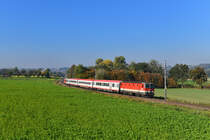 1144 084 mit einem IC am 13.10.2018 bei Kremsmünster. 