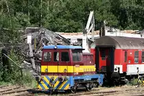 CD (?) 703 610-6 am 05.August 2018 vor den Trümmern des Ringschuppen im Depot Veseli nad Luznice.