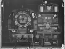 Die Dampflokomotiven 80 023 & 99 566 Anfang April 2018 im Sächsischen Eisenbahnmuseum Chemnitz-Hilbersdorf.
