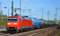 DB Cargo Deutschland AG mit  152 130-1  [NVR-Number: 91 80 6152 130-1 D-DB] und gemischtem Kesselwagenzug am 08.10.18 Bf. Flughafen Berlin-Schönefeld.