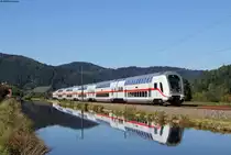 DbZ 93154 (Stuttgart Hbf-Konstanz) mit Schublok 147 564-9 bei Haslach 27.9.18