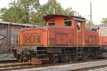 Für die Ee 3/3 16430 hat bald die letzte Stunde geschlagen. Am 18.10.2018 steht die Lok auf einem Nebengleis beim Bahnhof Kaiseraugst.