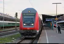 DBpbzfa mit Schublok 146 205 von DB Regio Baden-Württemberg als RE 4736 nach Offenburg steht in seinem Startbahnhof Konstanz auf Gleis 3a.
[9.7.2018 | 20:39 Uhr]