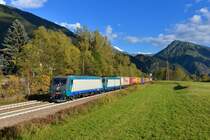 E 412 018 + E 412 0xx mit einem KLV am 12.10.2016 bei Campo di Trens. 