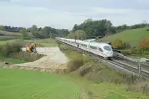 403 027  Siegen  als ICE 623/1223 aus Essen Hbf bzw. Köln Messe/Deutz bei Fahlenbach Richtung München Hbf, 21.10.2017