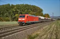 145 037-8 ist mit einen Schüttgutzug in Würzburg unterwgs,abgelichtet am 10.10.2018 bei Himmelstadt.