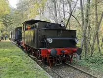 Nach dem Rangieren mit Unterstützung des Rottenkraftwagen 53 392 der DGEG steht nun die Lokomotive Speyerbach mit dem Kuckucksbähnel zur Rückfahrt von Breitenstein  nach Neustadt/Weinstraße bereit.