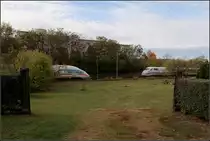Züge im Garten -

Reger ICE-Verkehr auf der Remsbahn, hier bei Kernen-Rommelshausen.

31.10.2018 (M)