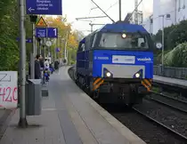 Die V203 von der Rurtalbahn kommt als Lokzug aus Aachen-West nach Düren aus Richtung Aachen-West und fährt durch Aachen-Schanz in Richtung Aachen-Hbf,,Aachen-Rothe-Erde,Aachen-Eilendorf,Stolberg-Hbf(Rheinland). 
Aufgenommen vom Bahnsteig von Aachen-Schanz. 
Am Morgen vom 9.10.2018.