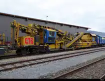 Scheuchzer Geleisbau - Gleisbau Maschine 80 85 95 81 013-2 abgestellt im Güterbahnhof Biel am 03.11.2018